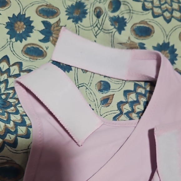 Masthead Surgical Bra. - Picture 8 of 8